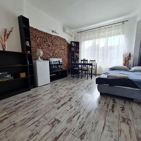 Raya Maisonette, Ideal Center Daire Sofya Dış mekan fotoğraf