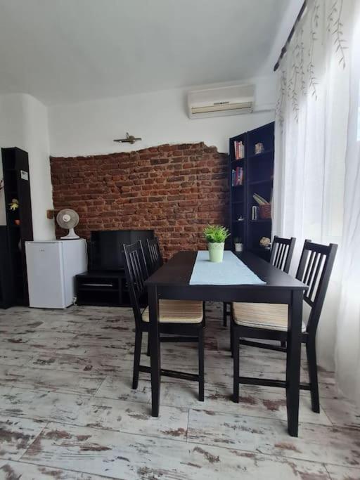 Raya Maisonette, Ideal Center Daire Sofya Dış mekan fotoğraf